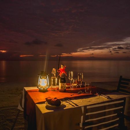 Reveries Maldives Gan (Laamu Atoll) Exterior foto
