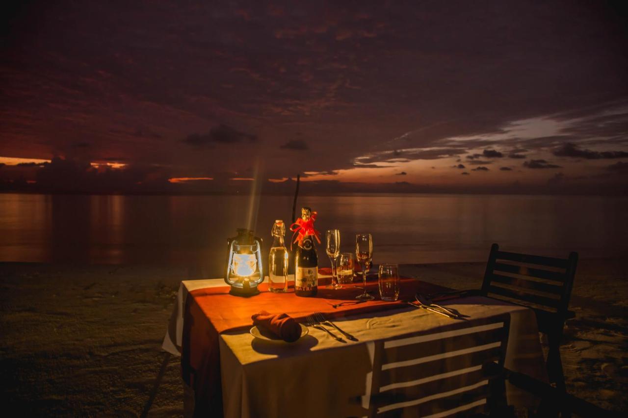 Reveries Maldives Gan (Laamu Atoll) Exterior foto