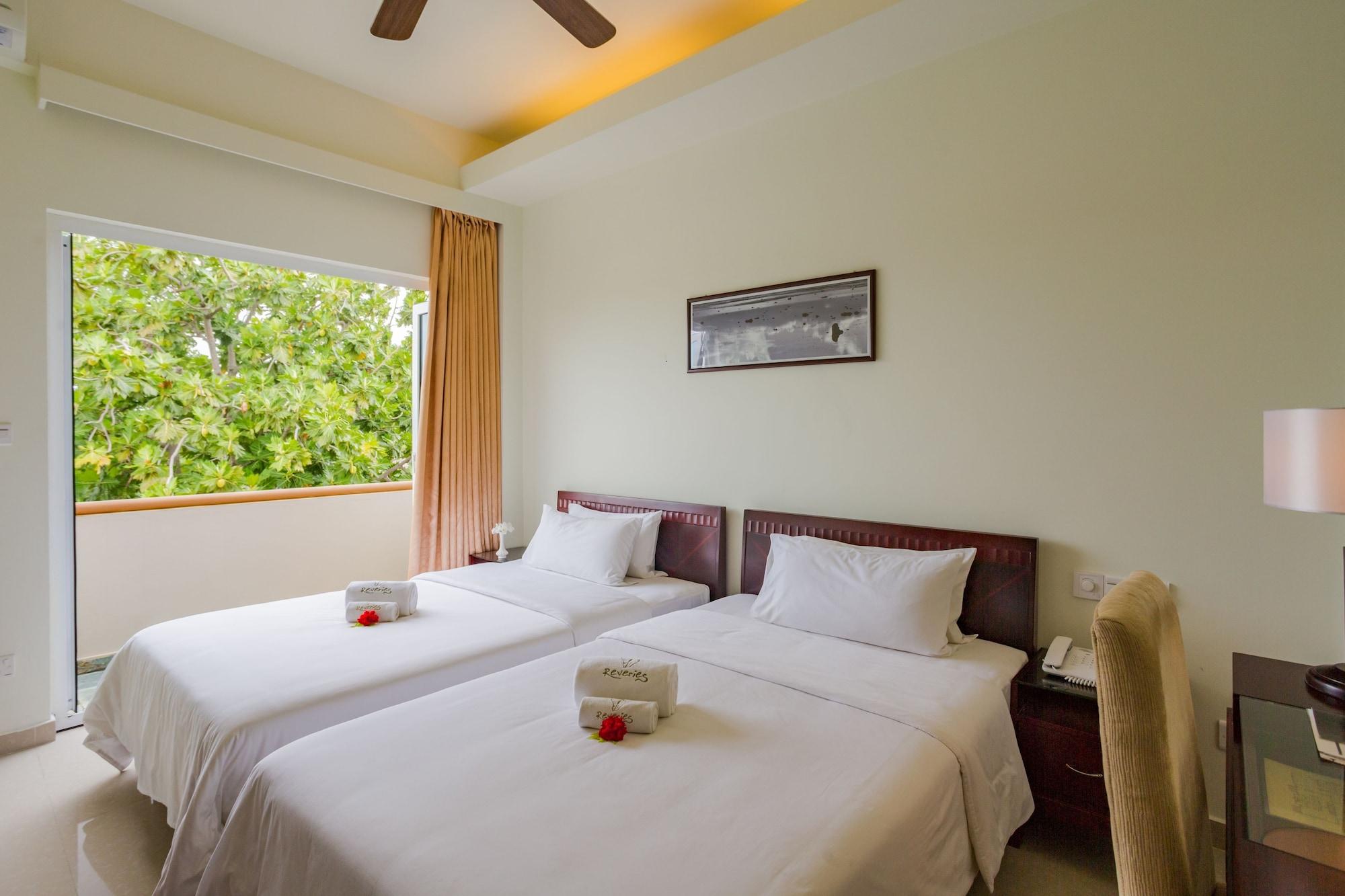 Reveries Maldives Gan (Laamu Atoll) Exterior foto