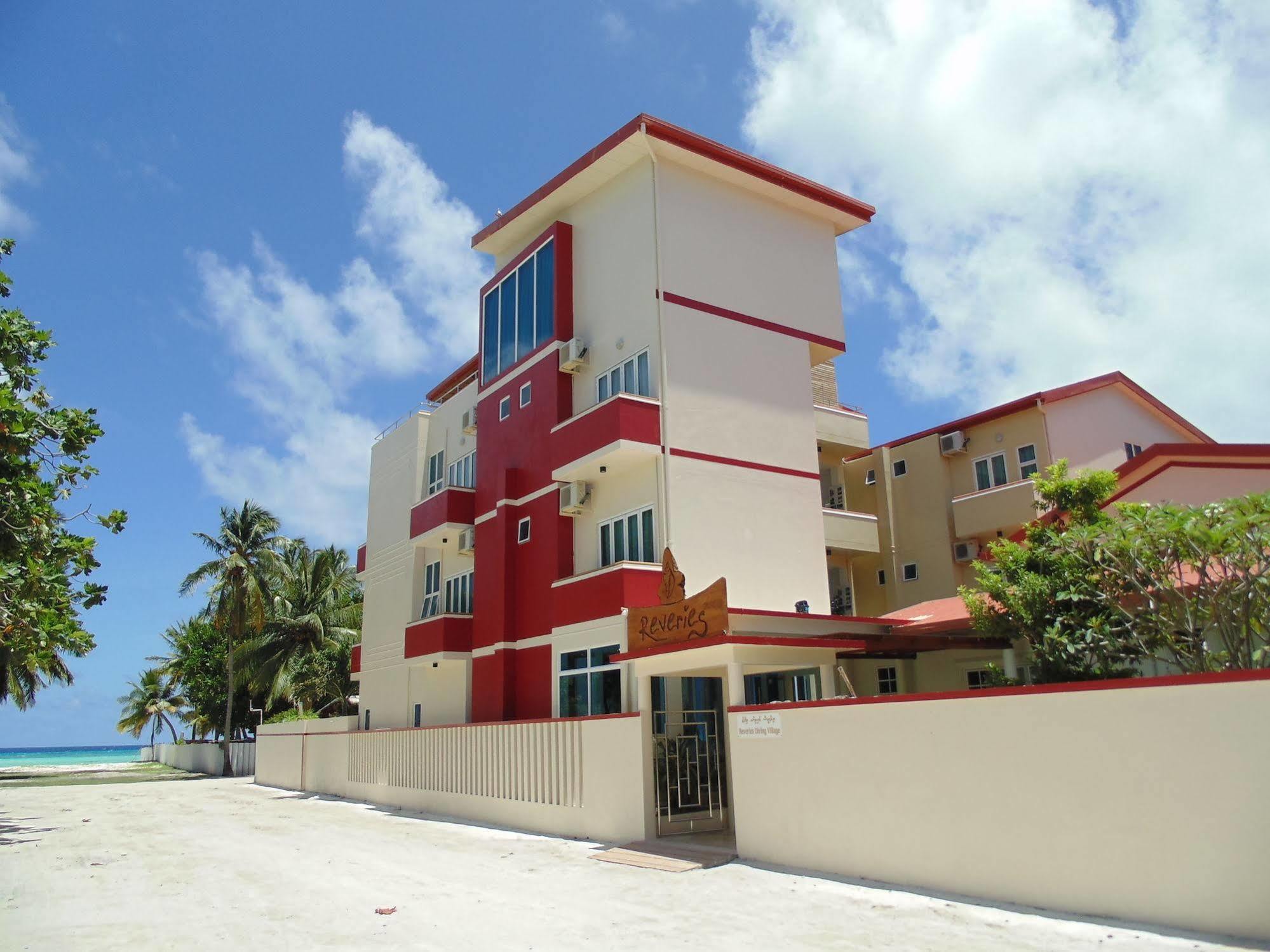 Reveries Maldives Gan (Laamu Atoll) Exterior foto